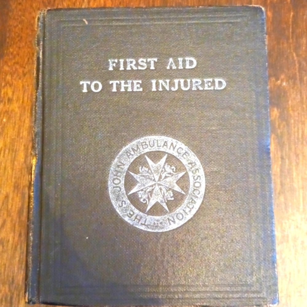 St John Ambulance First Aid 1928 book